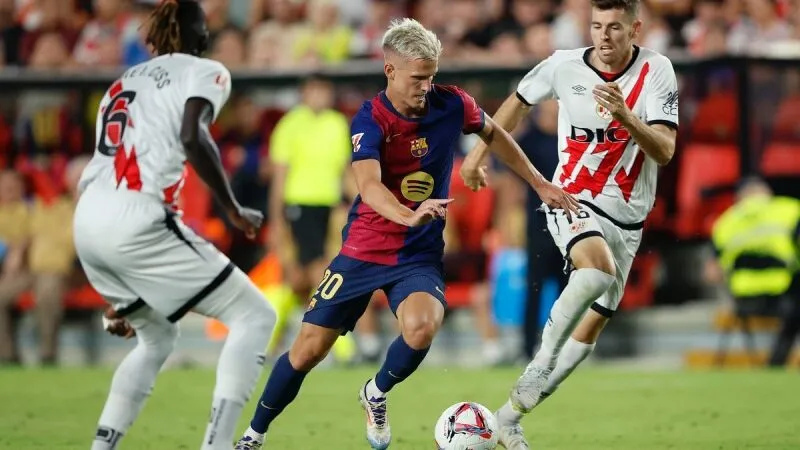 Trận Barcelona đấu với Rayo Vallecano 01
