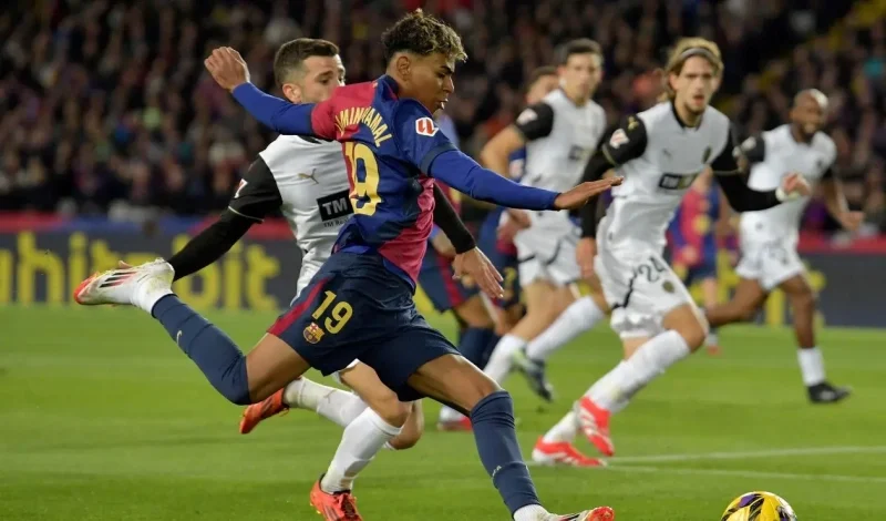 Barcelona đấu với Valencia 03