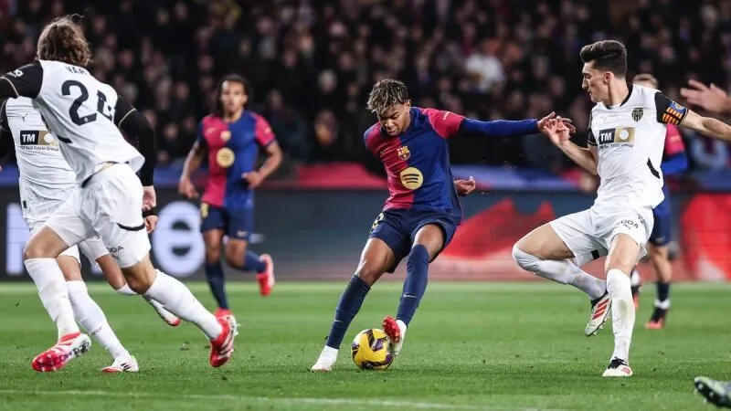Đội hình Valencia CF gặp Barcelona 02