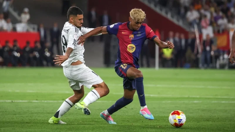 Real Madrid đấu với Barcelona 02