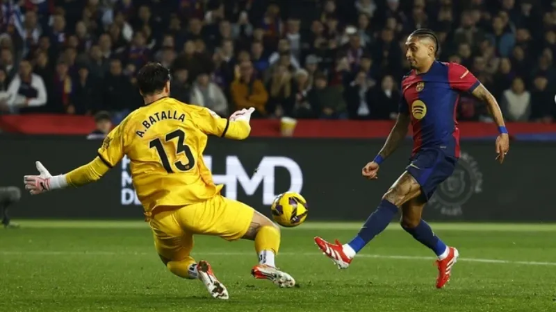 Chiến thuật, nhân sự và các điểm nóng trên sân